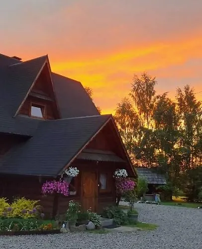 샬레 Leona 고를리체